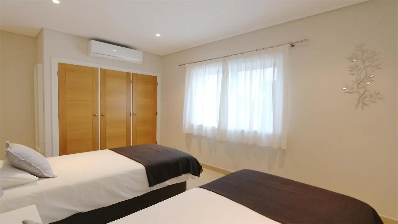 וילהמורה Villa Pinhal 213-Cleverdetails- Sleeps 8, Quiet Area, Walking Distance