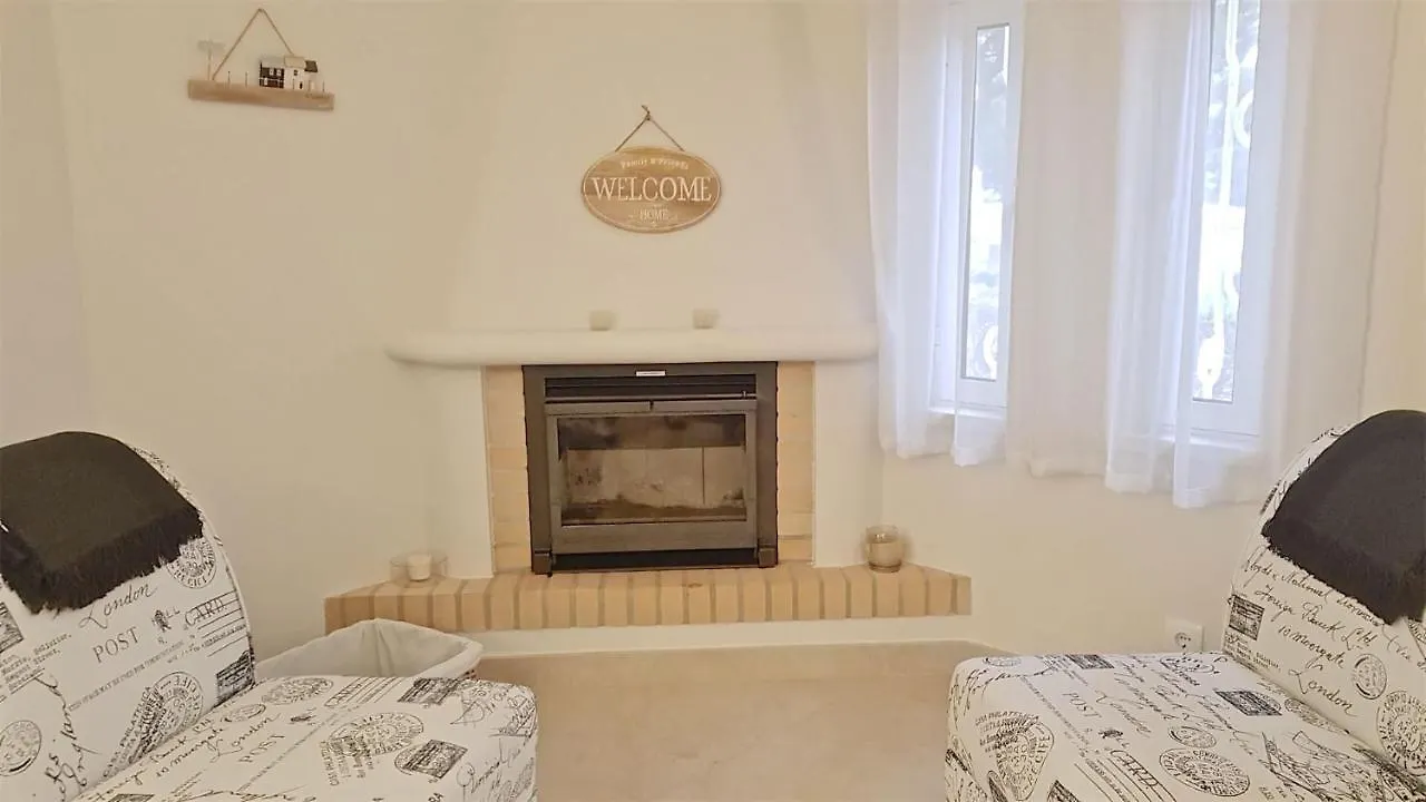 Villa Pinhal 213-Cleverdetails- Sleeps 8, Quiet Area, Walking Distance Vilamoura