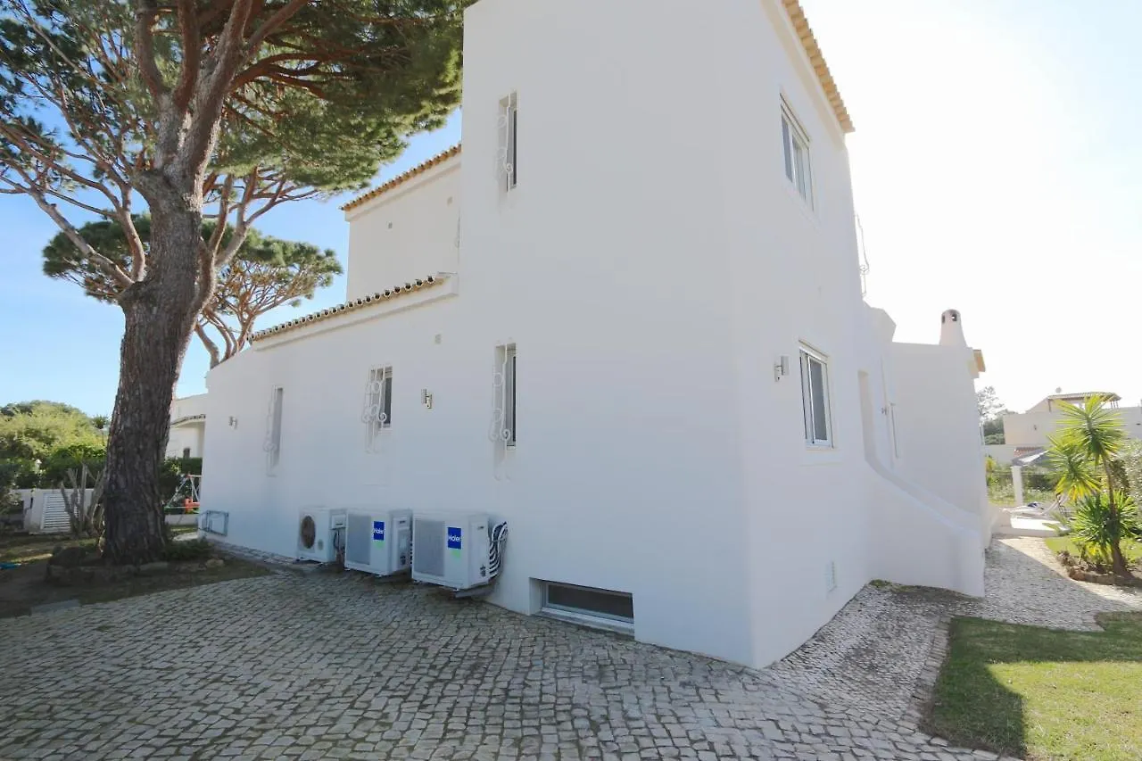 Villa Pinhal 213-Cleverdetails- Sleeps 8, Quiet Area, Walking Distance Vilamoura