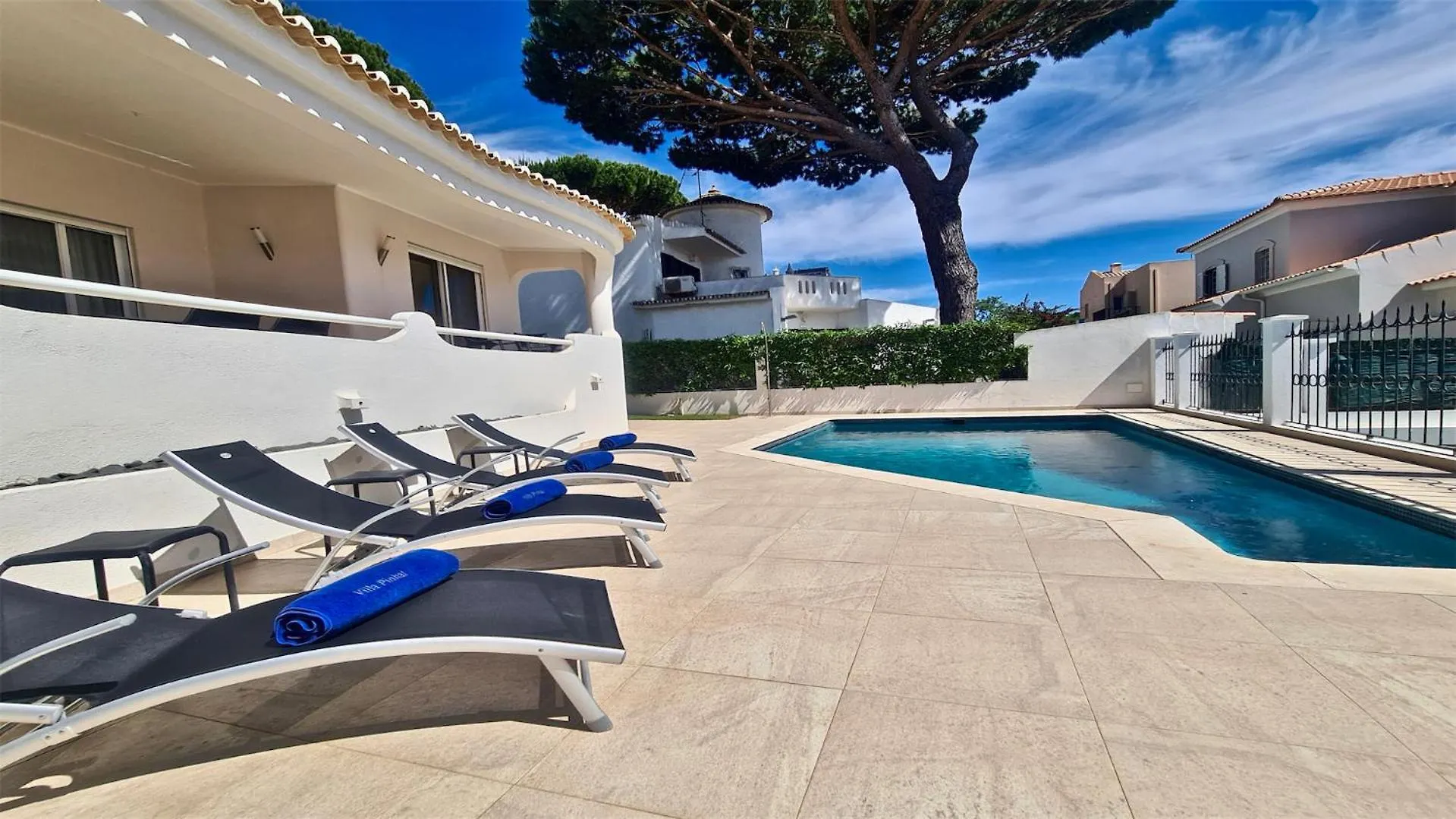 Villa Pinhal 213-Cleverdetails- Sleeps 8, Quiet Area, Walking Distance Vilamoura